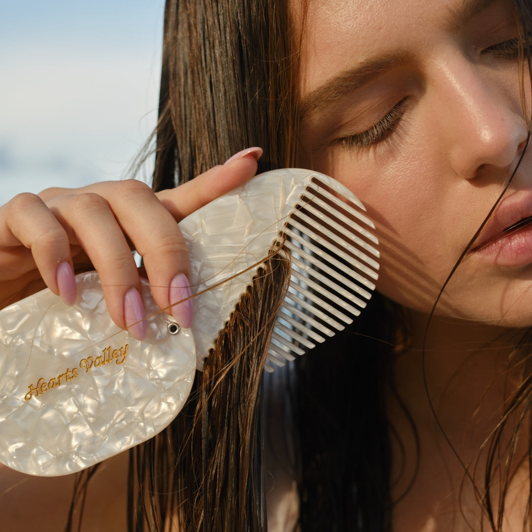 Comb Mirror